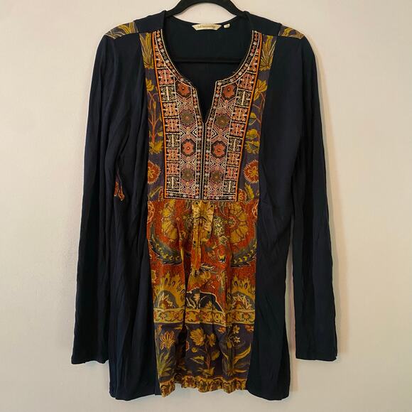 Soft Surroundings Tops - Soft Surroundings Women's size Small Navy Blue Embroidered Tunic Blouse Floral